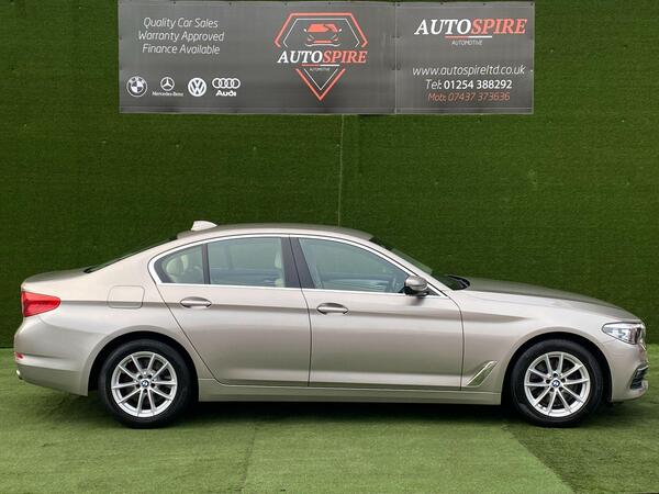 2018 BMW 5 Series 2.0 520d SE Auto xDrive Euro 6 (s/s) 4dr