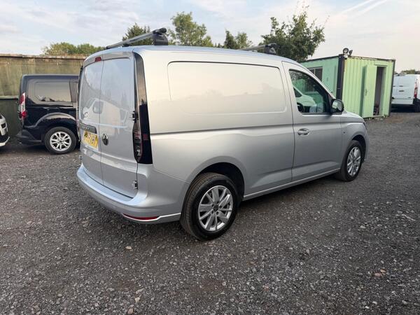 2023 Volkswagen Caddy 2.0 TDI C20 Commerce Pro DSG SWB Euro 6 (s/s) 5dr