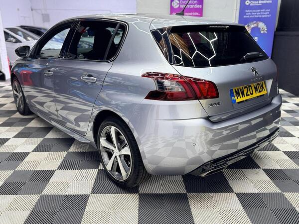 Peugeot 308 view 4