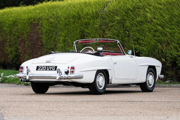 Mercedes-Benz SL view 5
