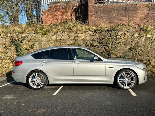 BMW 5 Series Gran Turismo view 6