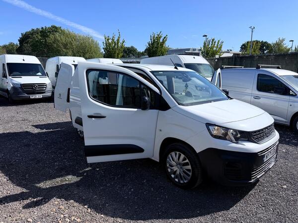 2022 Peugeot Partner 1.5 BlueHDi 850 Professional Premium + Long Crew Van Double Cab 6dr Diesel Manual LWB Euro 6 (s/s) (100 bhp)