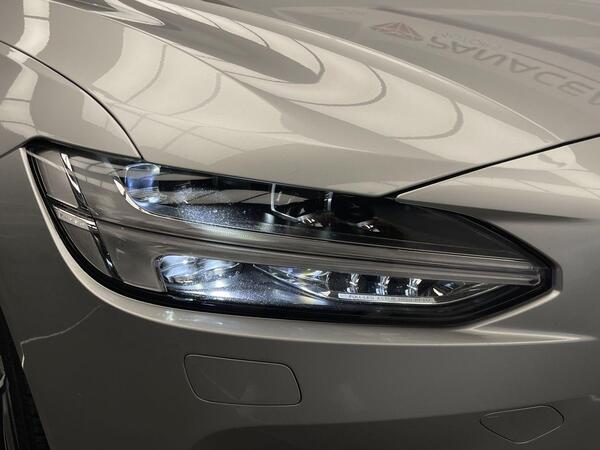 Volvo S90 view 7