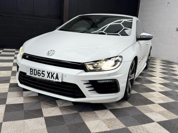 Volkswagen Scirocco view 4