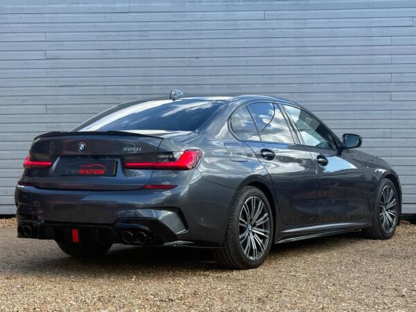 BMW 3 Series view 4