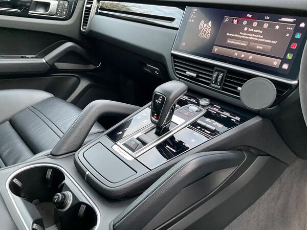 Porsche Cayenne view 7