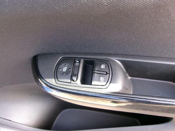 2018 Vauxhall Corsa 1.4i ecoTEC Energy Euro 6 5dr