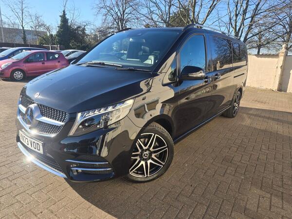 Mercedes-Benz V-Class view 3