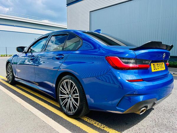BMW 3 Series view 6