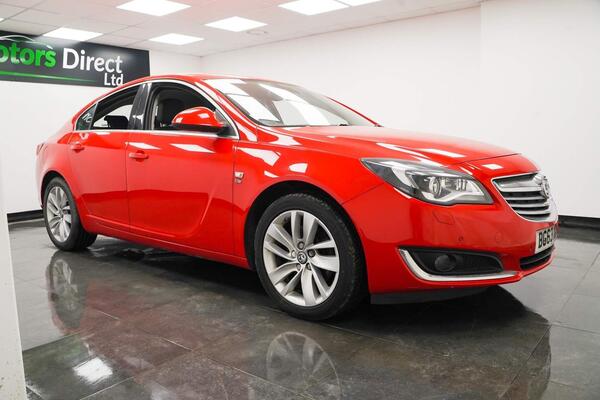 Vauxhall Insignia view 3