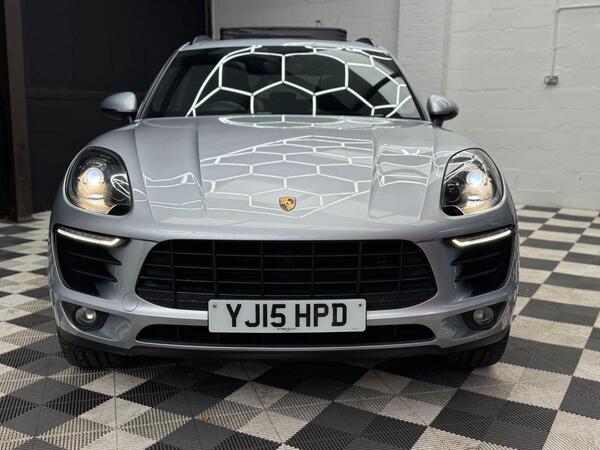 Porsche Macan view 7