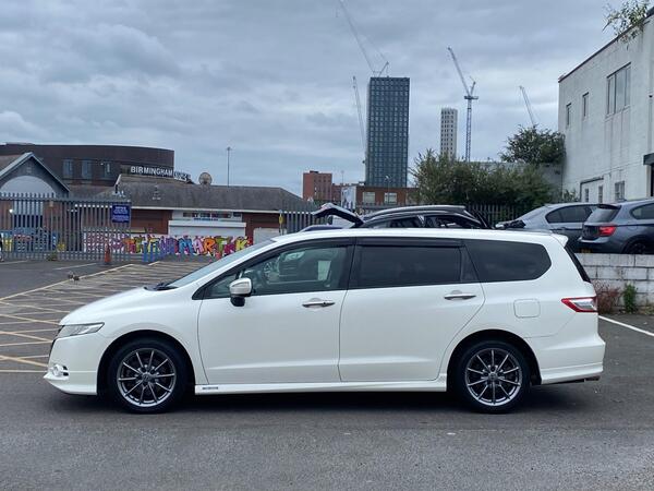 Honda Odyssey view 3