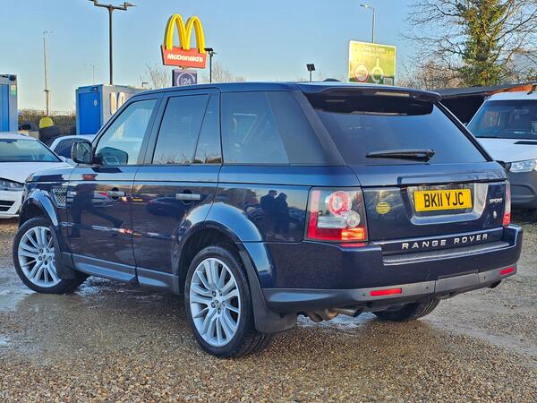 Land Rover Range Rover Sport view 4