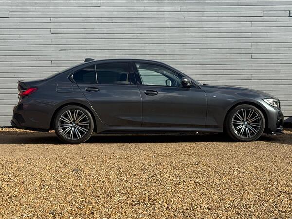 BMW 3 Series view 3