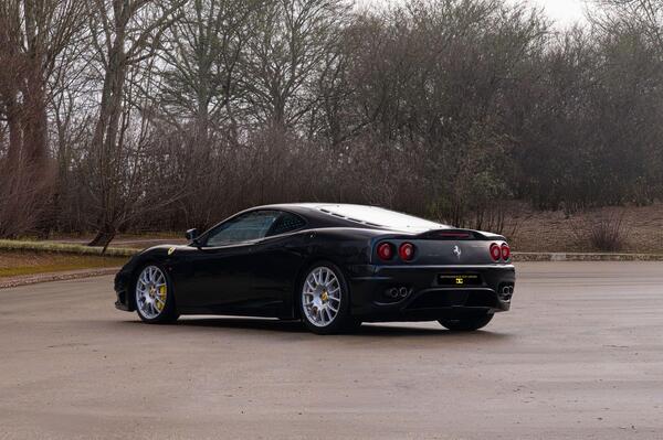 Ferrari 360 photo 2