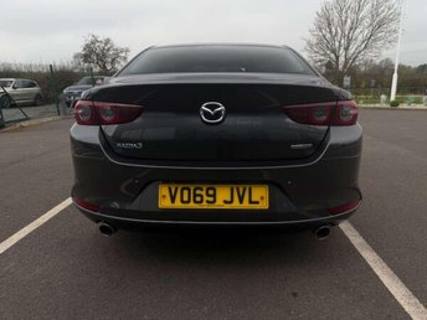 Mazda Mazda3 view 5