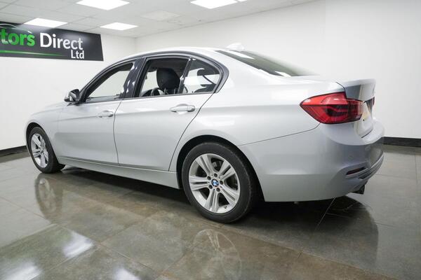 BMW 3 Series view 6
