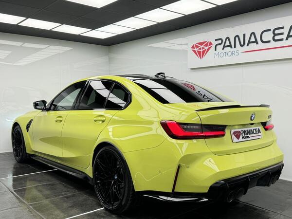BMW M3 view 5