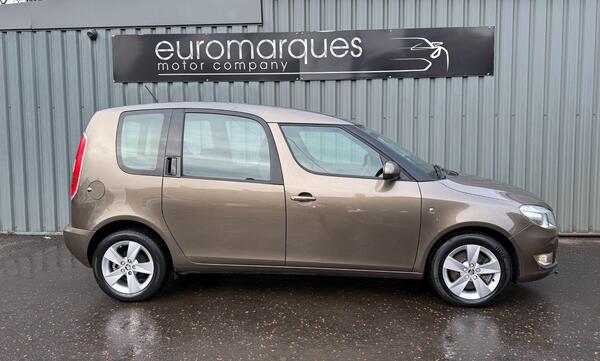 Skoda Roomster view 2