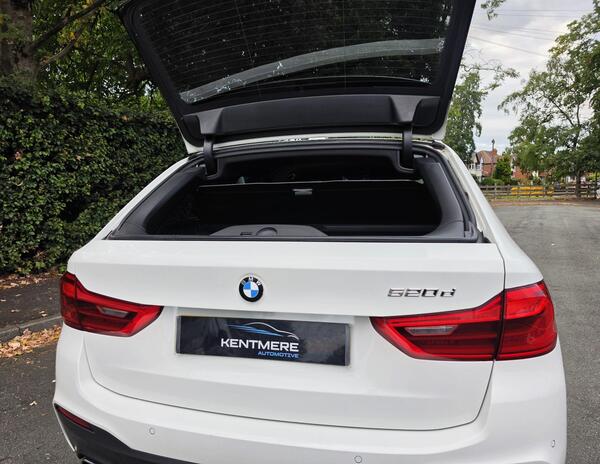 2019 BMW 5 Series 2.0 520d M Sport Touring Auto Euro 6 (s/s) 5dr