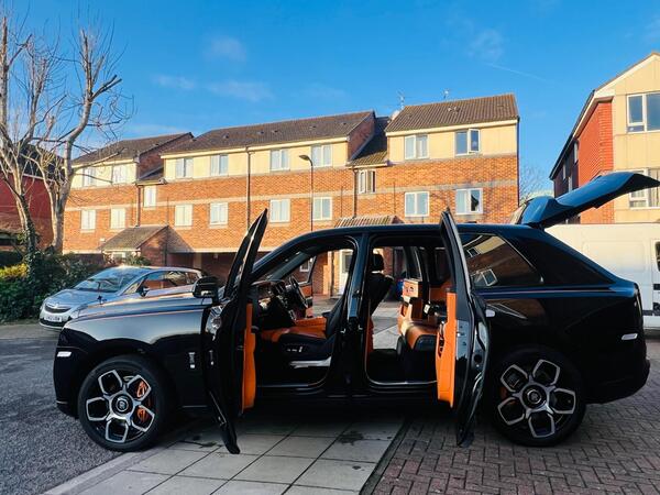 Rolls-Royce Cullinan view 6