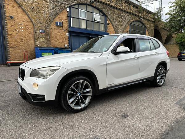 BMW X1 view 3