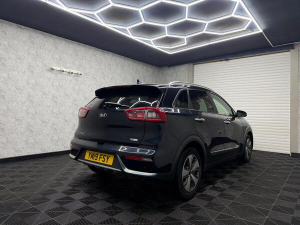 Kia Niro view 4