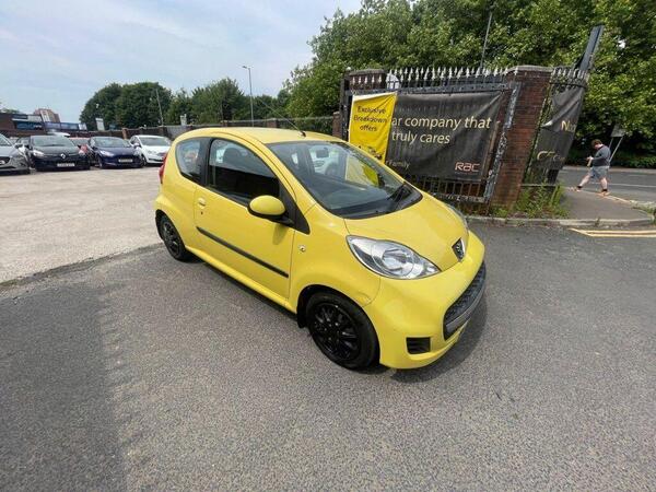 Peugeot 107 view 3