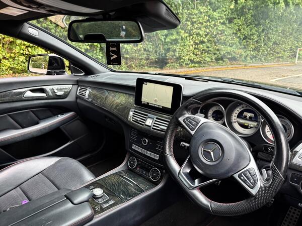 Mercedes-Benz CLS view 4