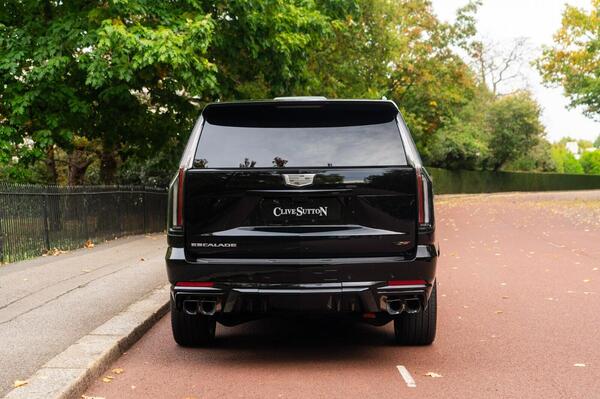 Cadillac Escalade view 5