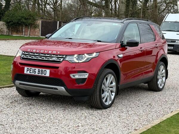Land Rover Discovery Sport view 7