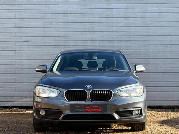 BMW 1 Series view 2