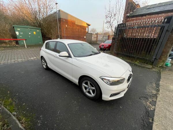 BMW 1 Series view 3