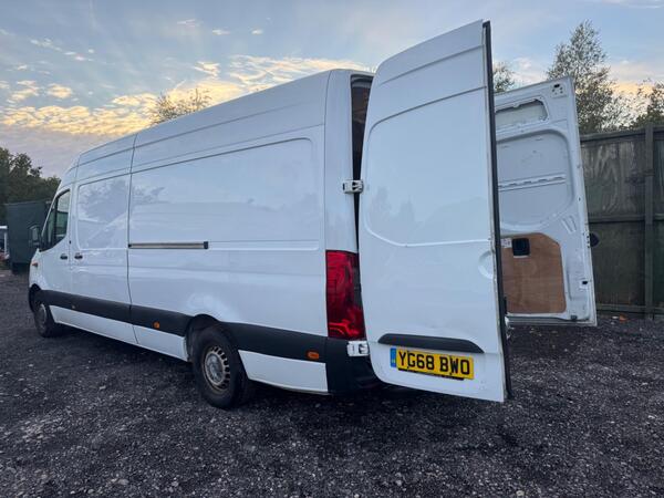 2018 Mercedes-Benz Sprinter 2.1 311 CDI RWD L3 H2 Euro 6 5dr