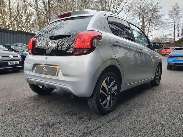 Peugeot 108 view 5