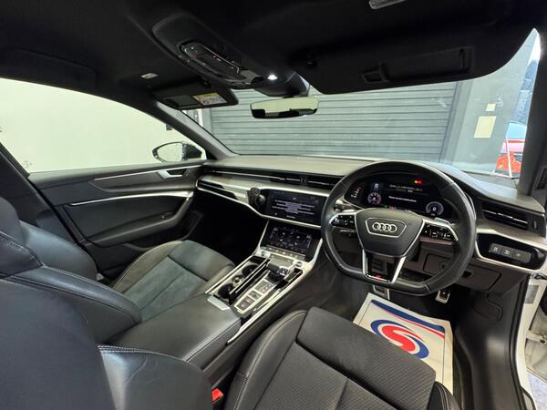 Audi A6 view 4