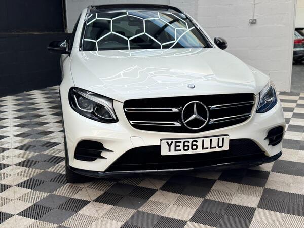 Mercedes-Benz GLC view 4