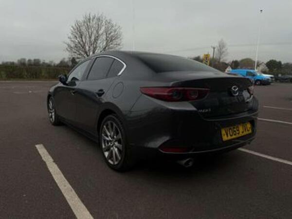 Mazda Mazda3 view 6