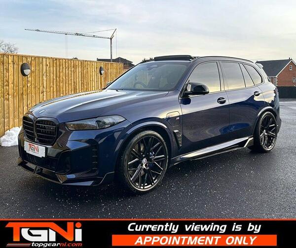 BMW X5 view 3