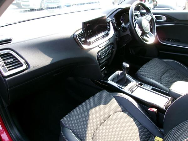 2021 Kia XCeed 1.5 T-GDi 3 Euro 6 (s/s) 5dr
