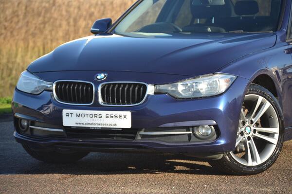 BMW 3 Series view 5