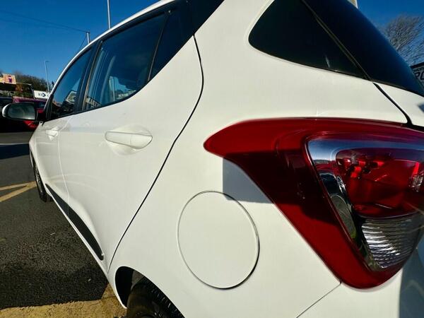 Hyundai I10 view 7