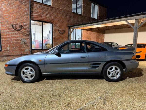Toyota MR2 view 2