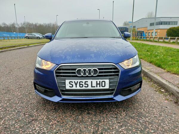 Audi A1 view 2