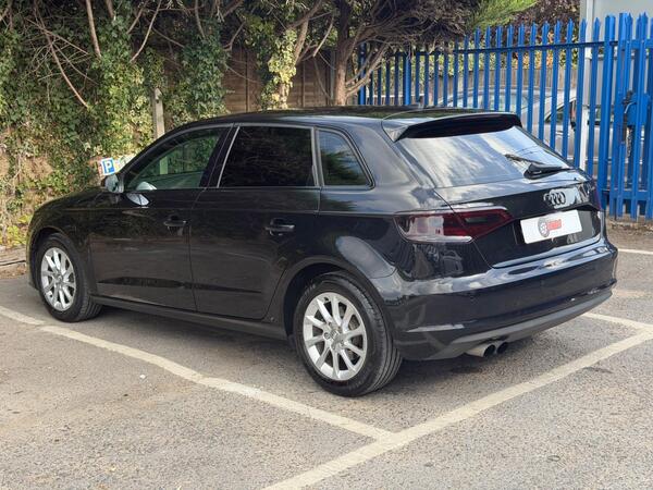 Audi A3: Rear Left