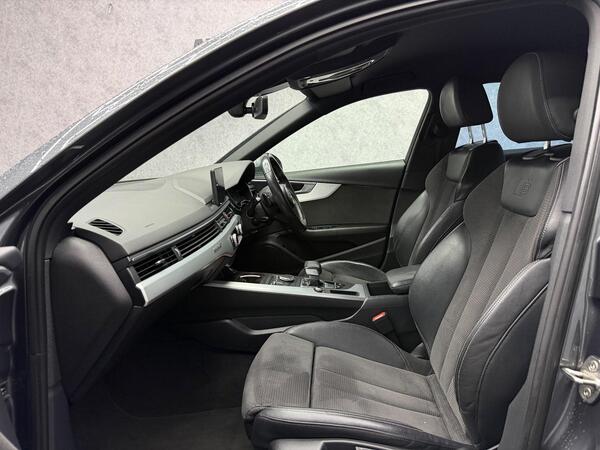 Audi A4 view 3