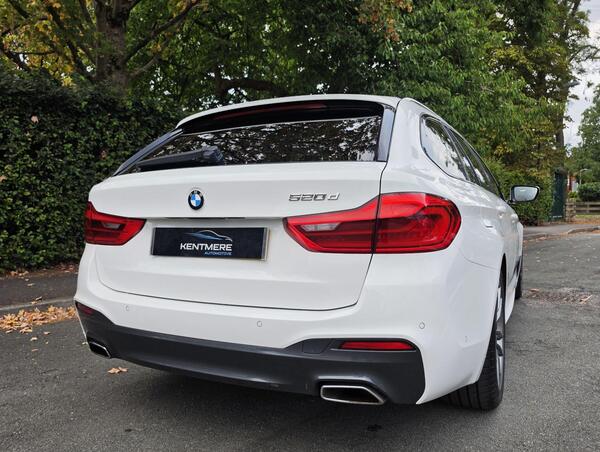 2019 BMW 5 Series 2.0 520d M Sport Touring Auto Euro 6 (s/s) 5dr