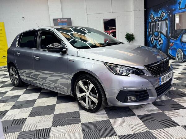 Peugeot 308 view 3