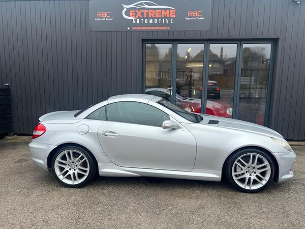 Mercedes-Benz SLK view 5