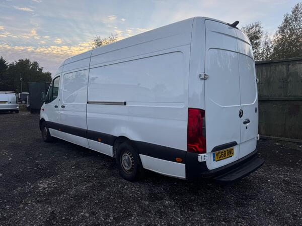 2018 Mercedes-Benz Sprinter 2.1 311 CDI RWD L3 H2 Euro 6 5dr